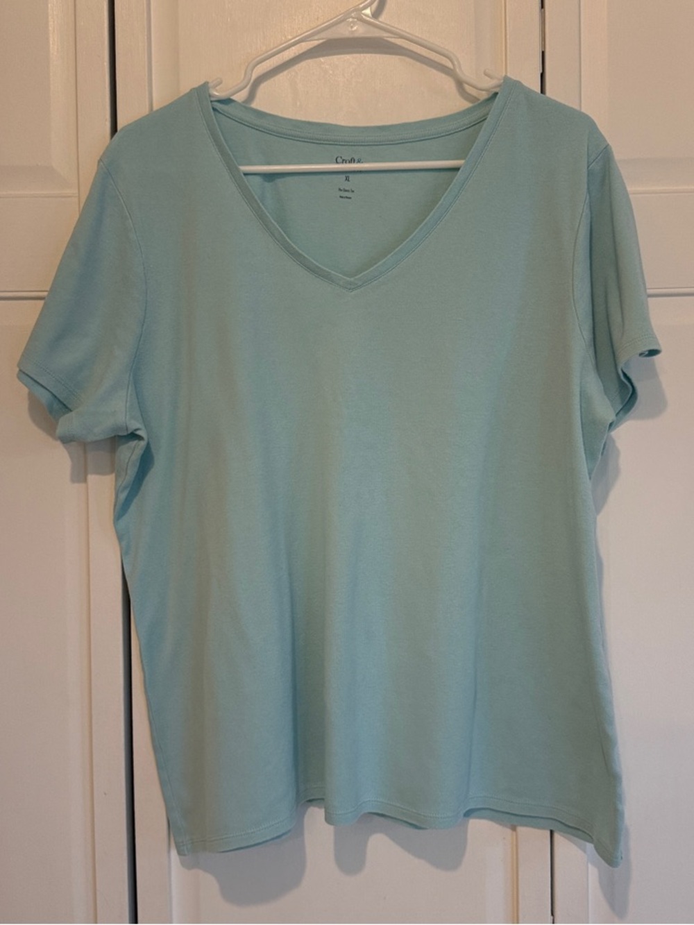 croft & barrow Light Blue V-Neck Short Sleeve Tee